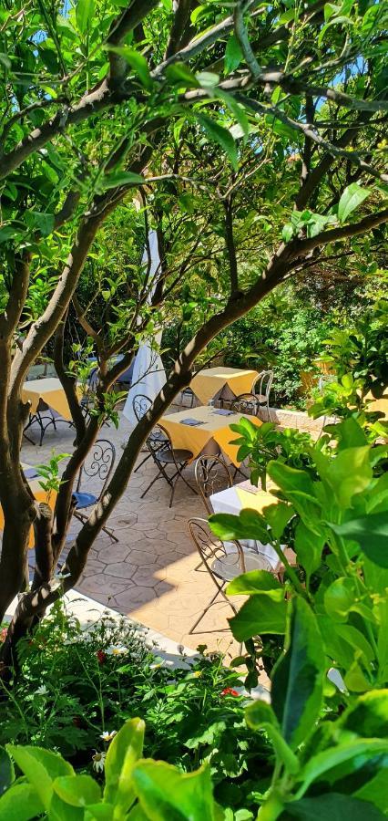 קאלה גונונה Hotel La Playa מראה חיצוני תמונה