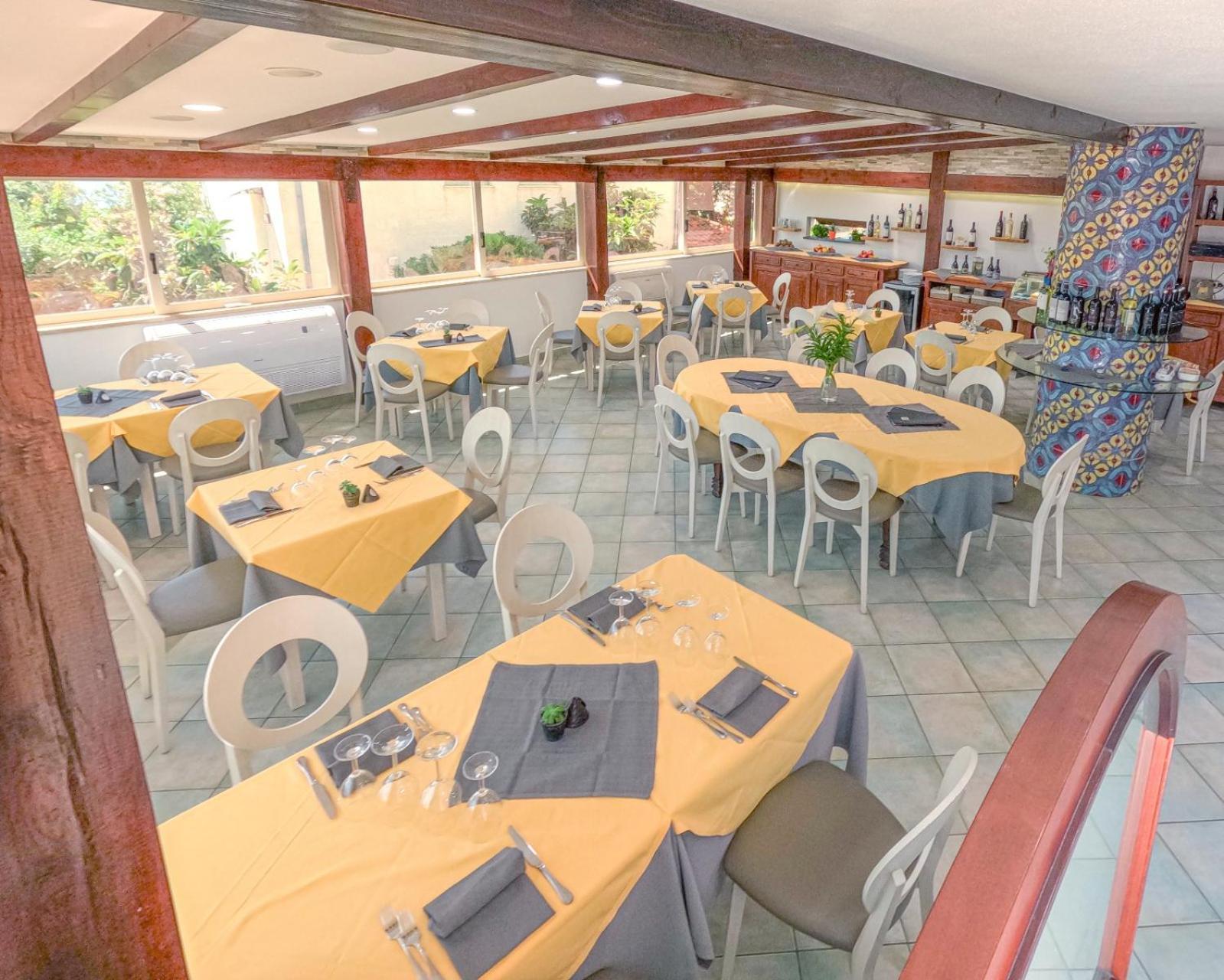 קאלה גונונה Hotel La Playa מראה חיצוני תמונה