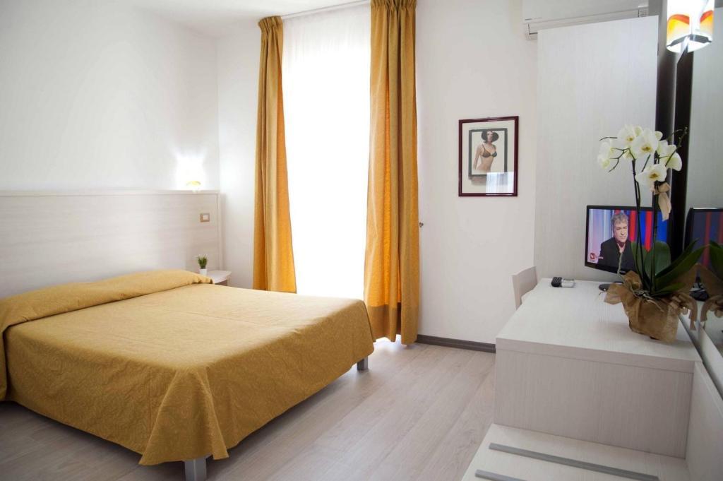 קאלה גונונה Hotel La Playa חדר תמונה
