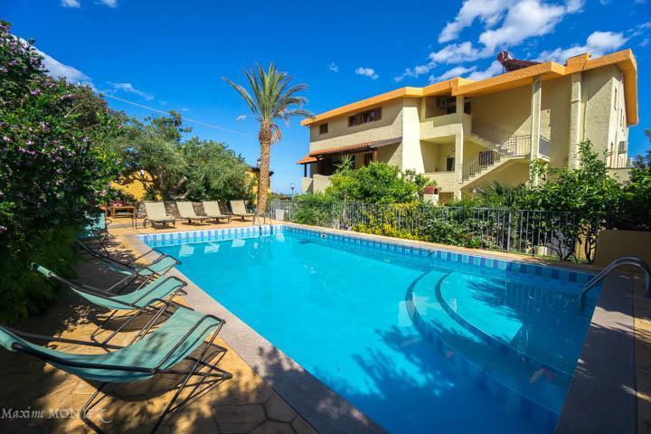 קאלה גונונה Hotel La Playa מראה חיצוני תמונה
