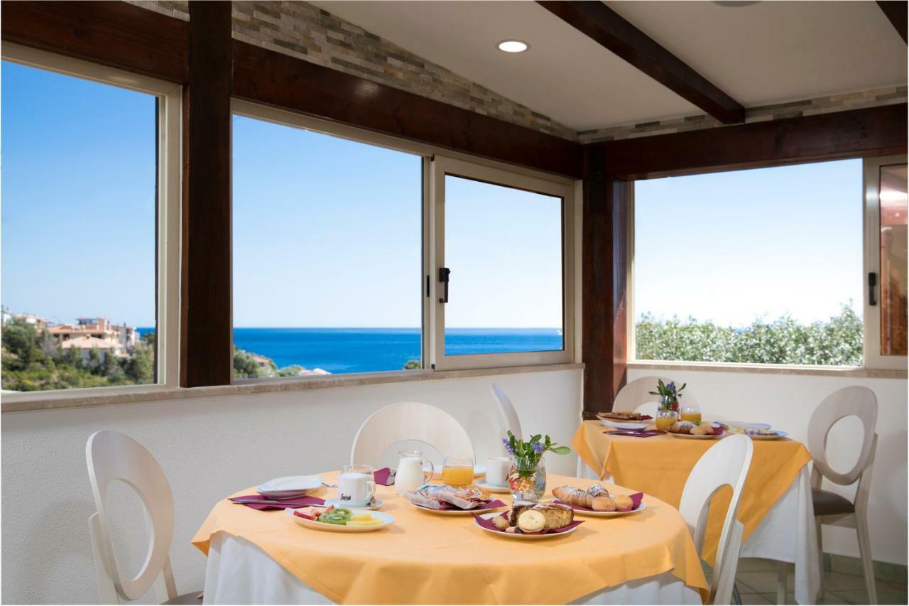 קאלה גונונה Hotel La Playa מראה חיצוני תמונה