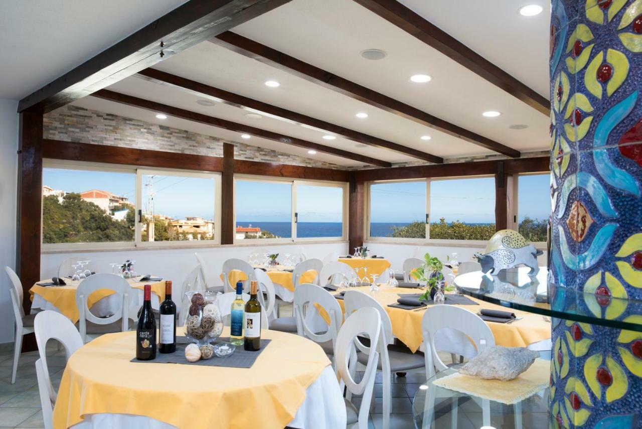 קאלה גונונה Hotel La Playa מראה חיצוני תמונה